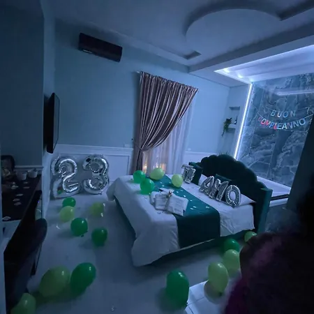 Sunny ベッド・アンド・ブレックファスト 4*