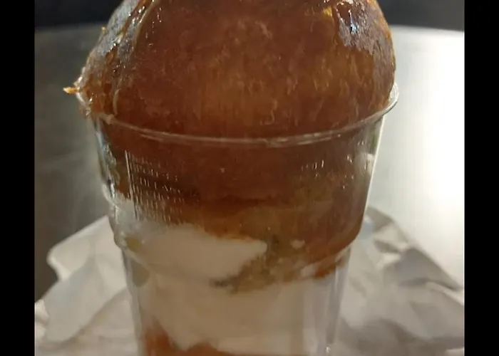 Sunny Suite Napoli - Jacuzzi Romantic Rooms Near Central Station & Historic Center Nocleg ze śniadaniem Neapol