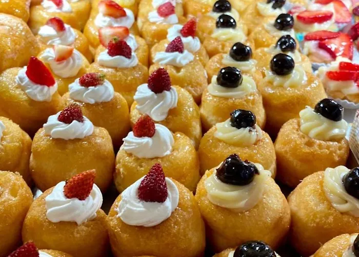 Sunny Suite Napoli - Jacuzzi Romantic Rooms Near Central Station & Historic Center Nocleg ze śniadaniem Neapol