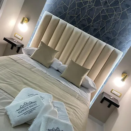 לינה וארוחת בוקר Sunny