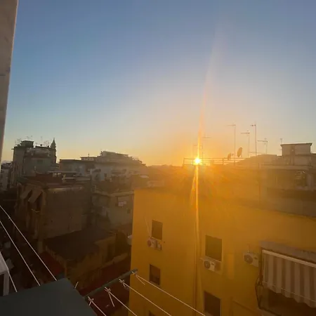 Oda ve Kahvaltı Sunny Napoli