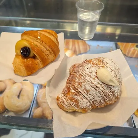 Oda ve Kahvaltı Sunny