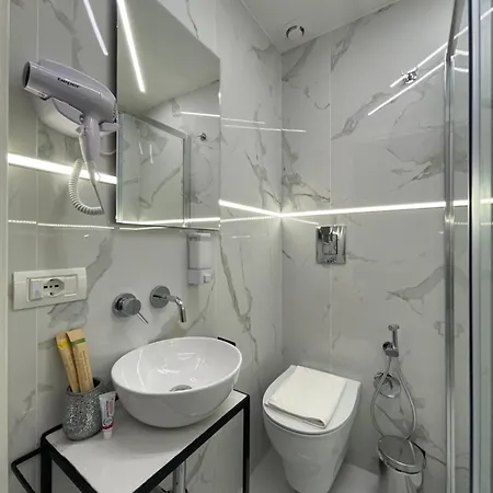 Sunny Oda ve Kahvaltı 4*